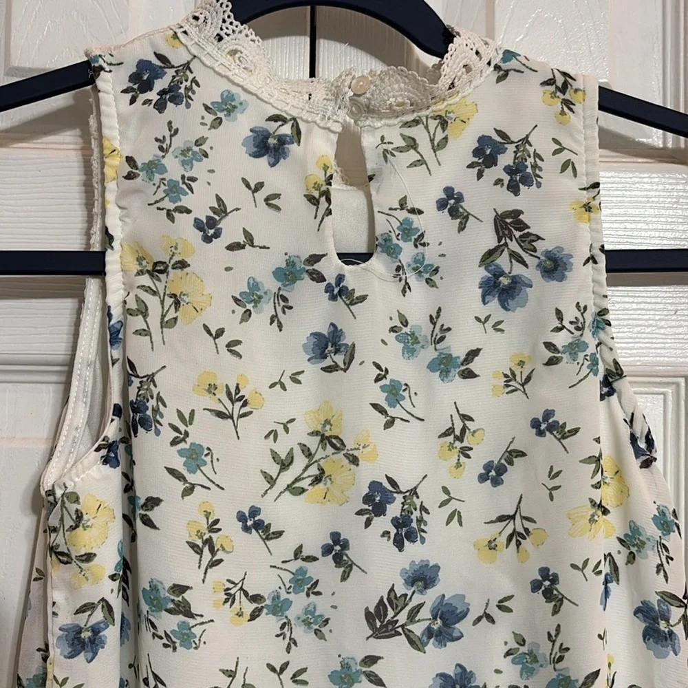 Beautees Floral Smocked Tank Top Girls Size Large